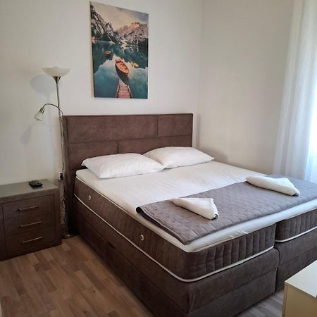 Apartment Taja Zara Esterno foto