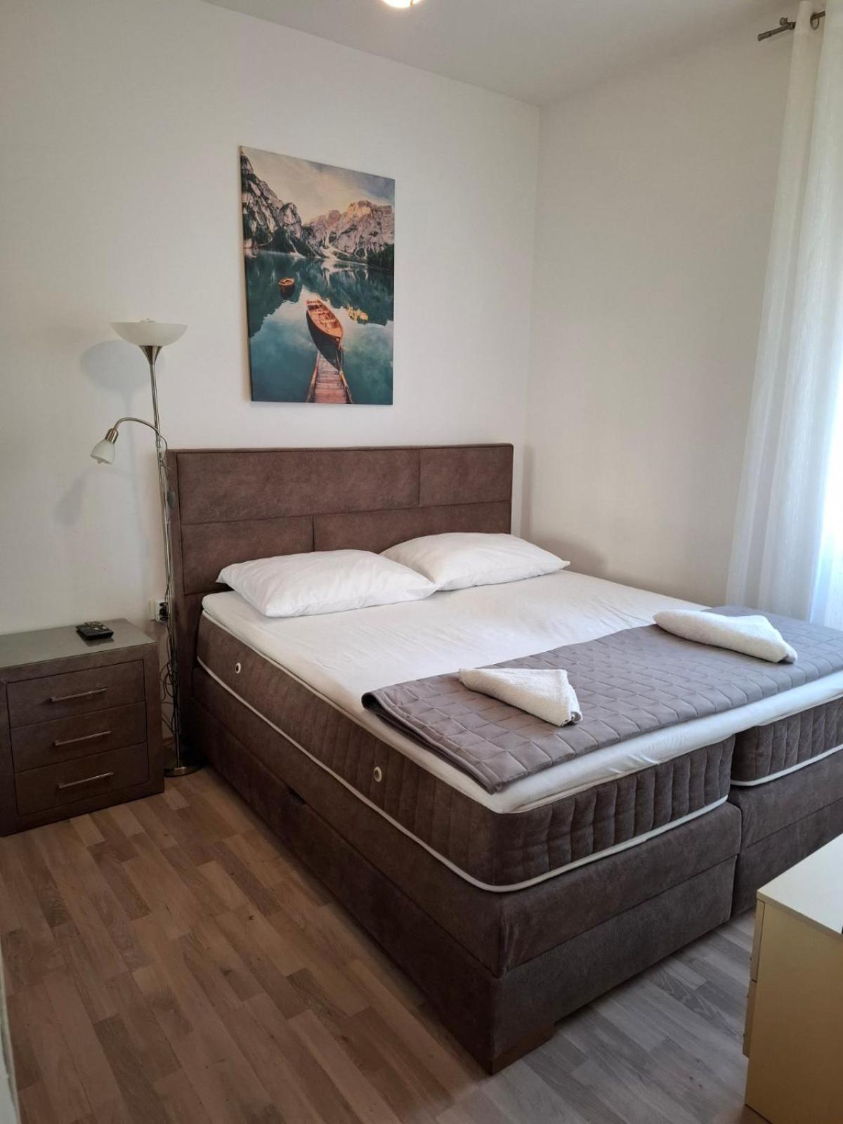 Apartment Taja Zara Esterno foto